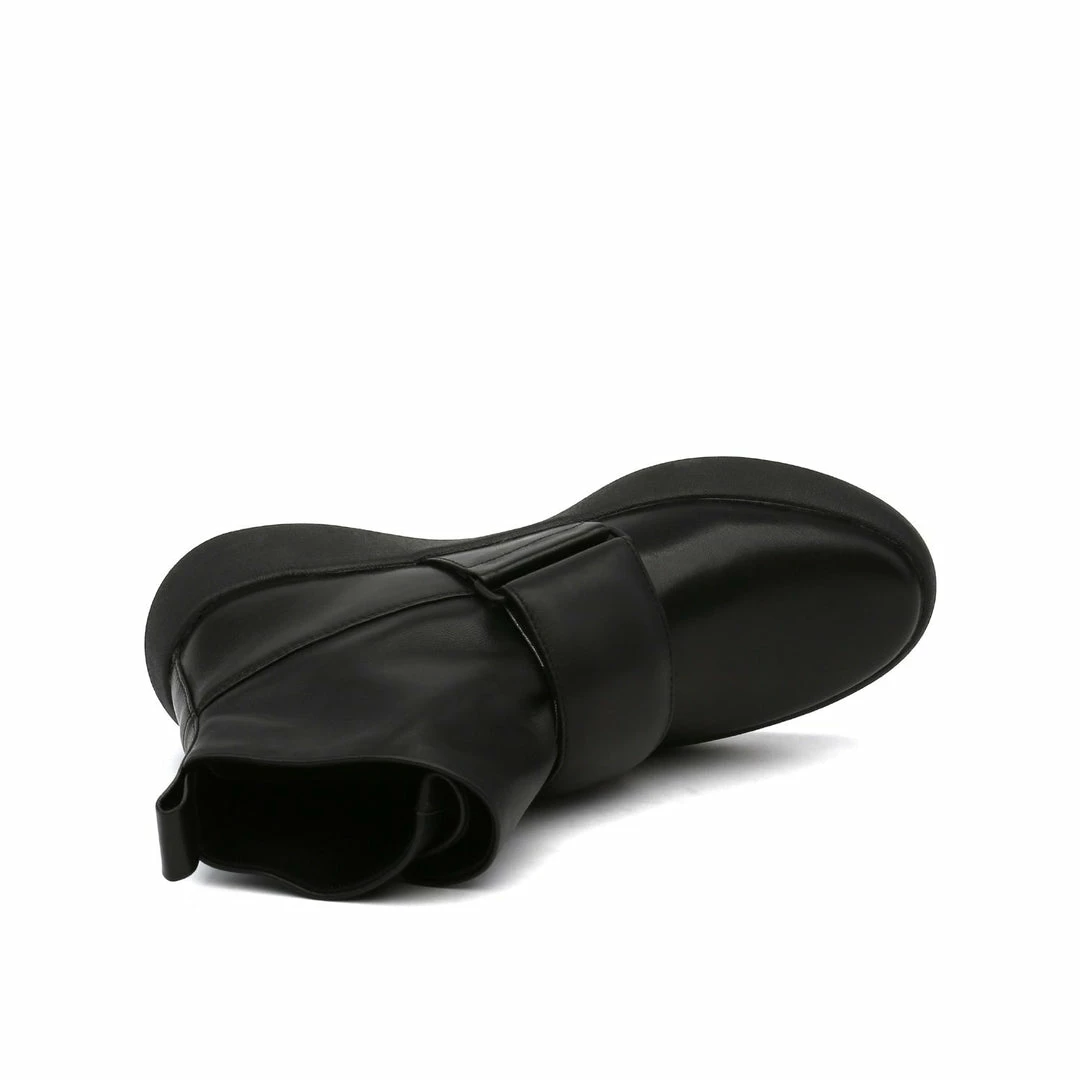 ISSEY MIYAKE X UN Flux Sneaker WOMEN