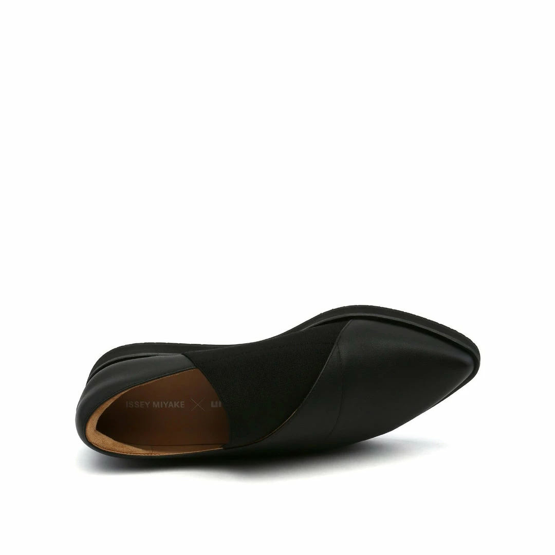 ISSEY MIYAKE X UN Wrap Wedge Lo WOMEN