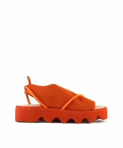 ISSEY MIYAKE X UN WOMEN Bind