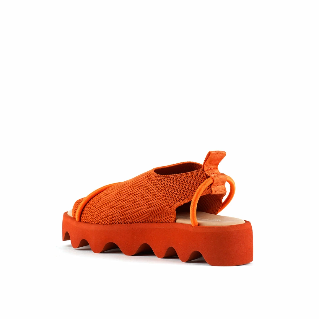 ISSEY MIYAKE X UN WOMEN Bind