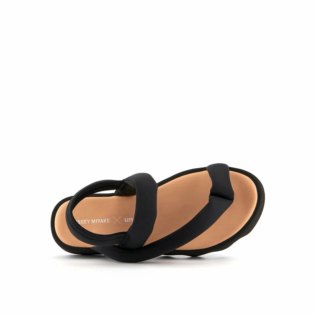 ISSEY MIYAKE X UN Bounce Sandal WOMEN