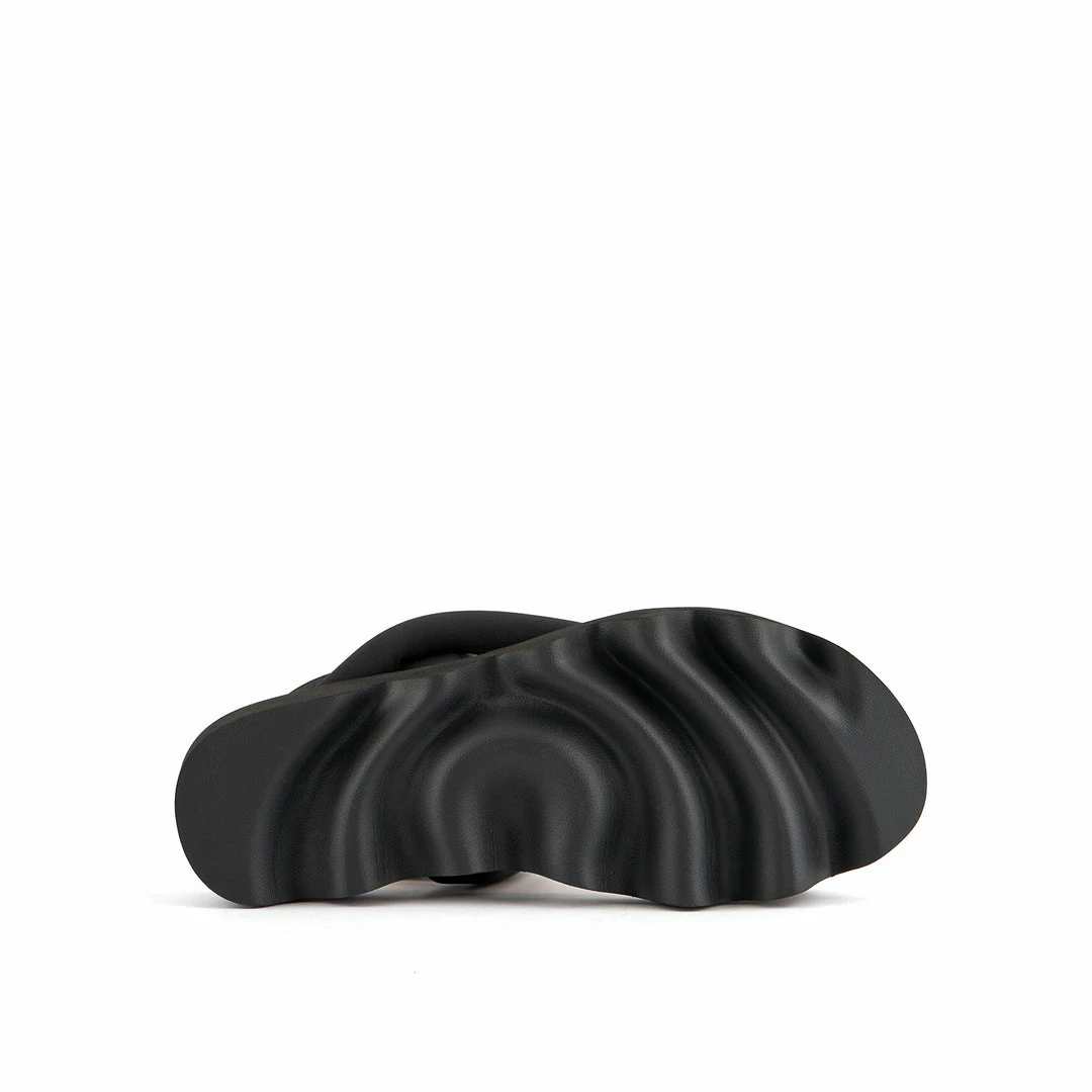 ISSEY MIYAKE X UN Bounce Sandal WOMEN