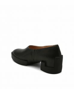 ISSEY MIYAKE X UN Cubic Pump WOMEN