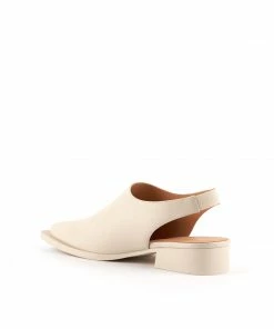 ISSEY MIYAKE X UN WOMEN Fin Flat