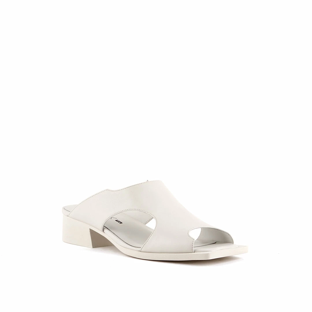 ISSEY MIYAKE X UN Fin Sandal WOMEN