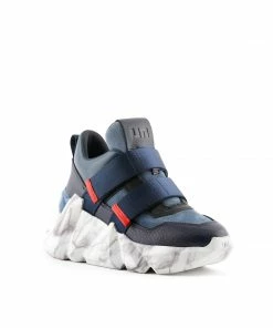 Unitednude Space Kick